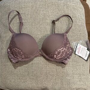 Essential Bodywearar Piper Push-up bra in Plum. NWT. 30C